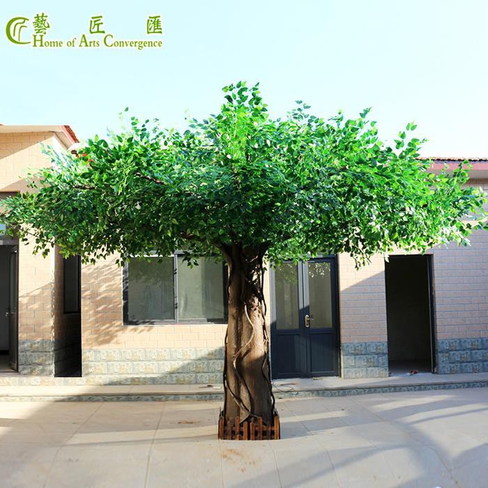 Gefälschter Ficusbaum